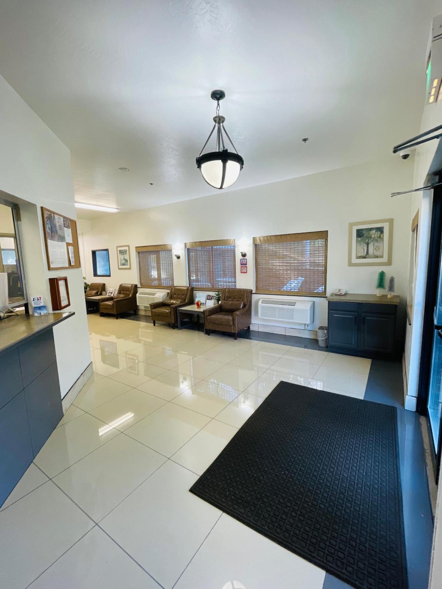 Super 8 By Wyndham Lacey Olympia Area Ngoại thất bức ảnh