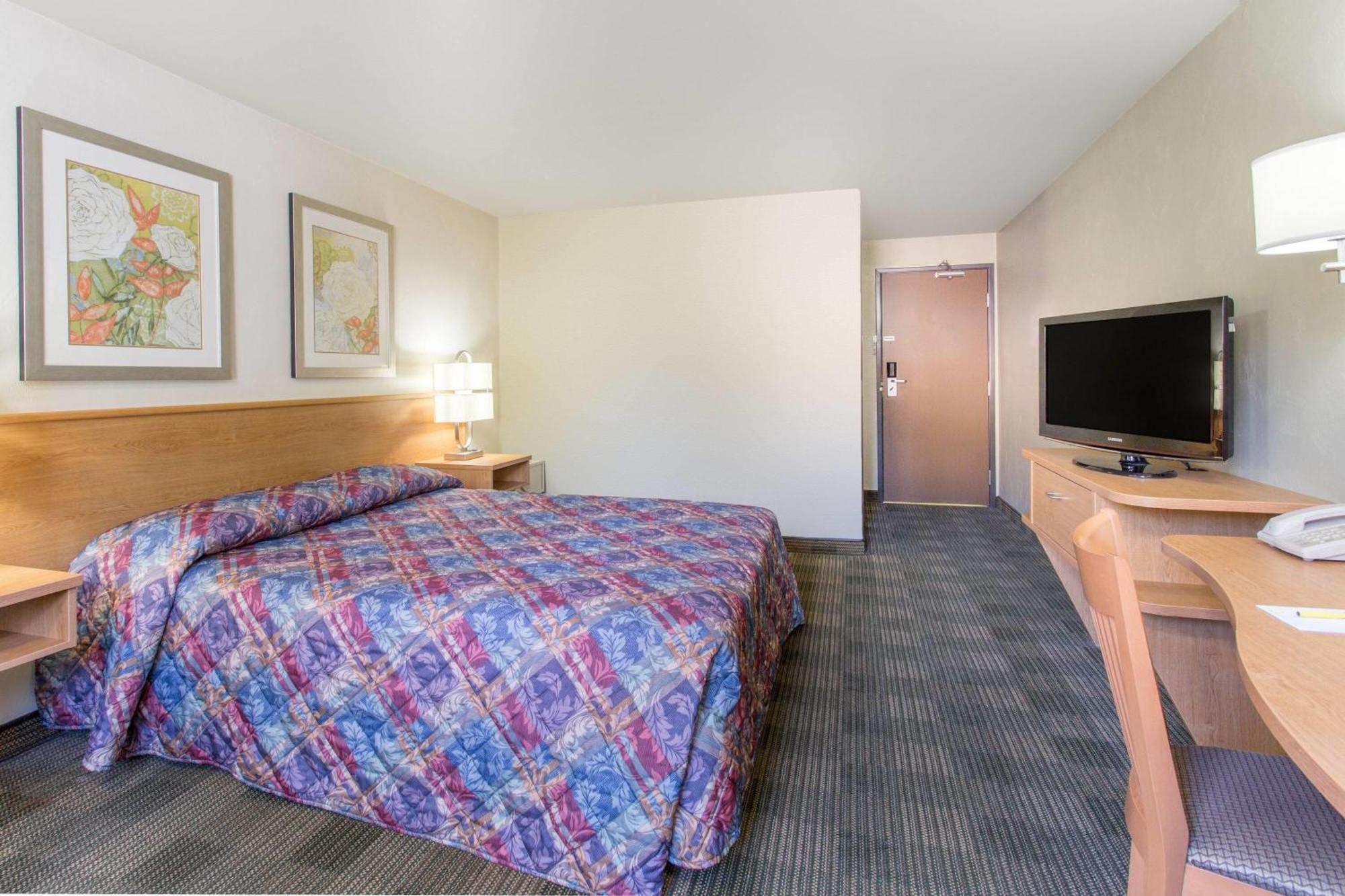 Super 8 By Wyndham Lacey Olympia Area Ngoại thất bức ảnh